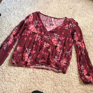Cute flowery shirt!